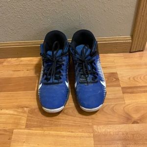 Youth Nike Baseball Cleats Size 6Y